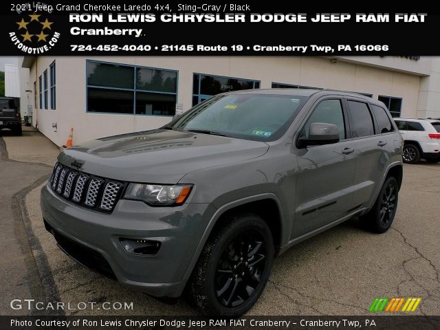 2021 Jeep Grand Cherokee Laredo 4x4 in Sting-Gray