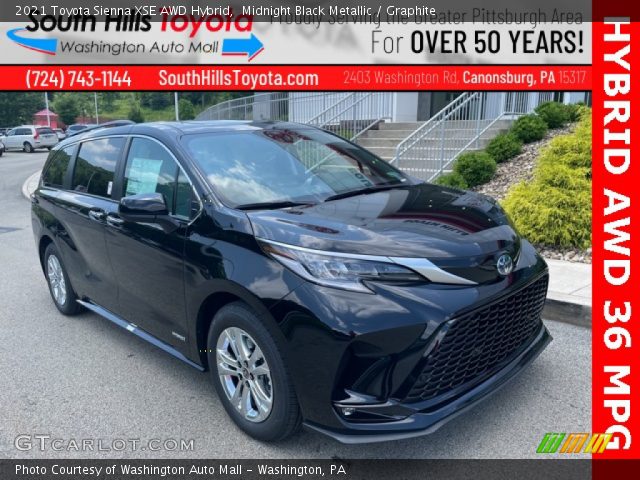 2021 Toyota Sienna XSE AWD Hybrid in Midnight Black Metallic