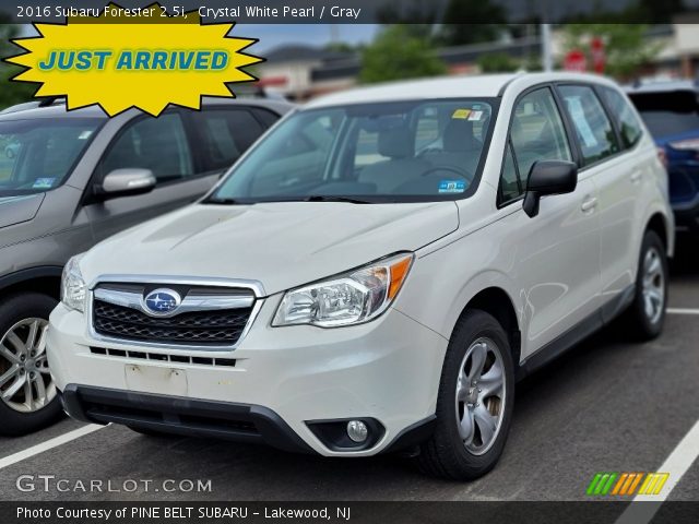 2016 Subaru Forester 2.5i in Crystal White Pearl