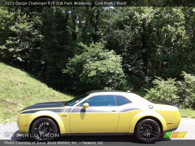 2021 Dodge Challenger R/T Scat Pack Widebody in Gold Rush