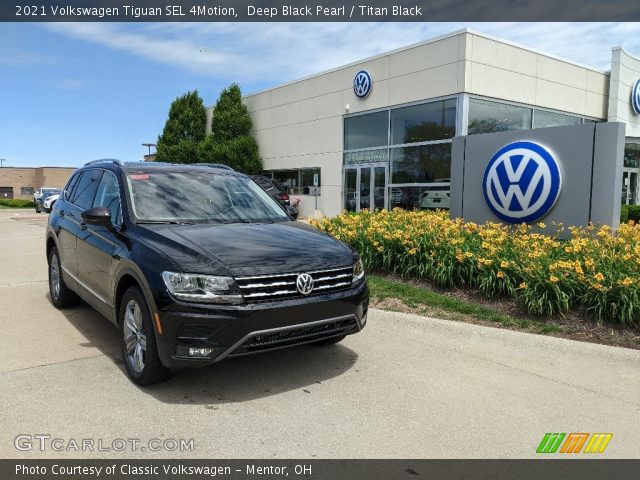 2021 Volkswagen Tiguan SEL 4Motion in Deep Black Pearl