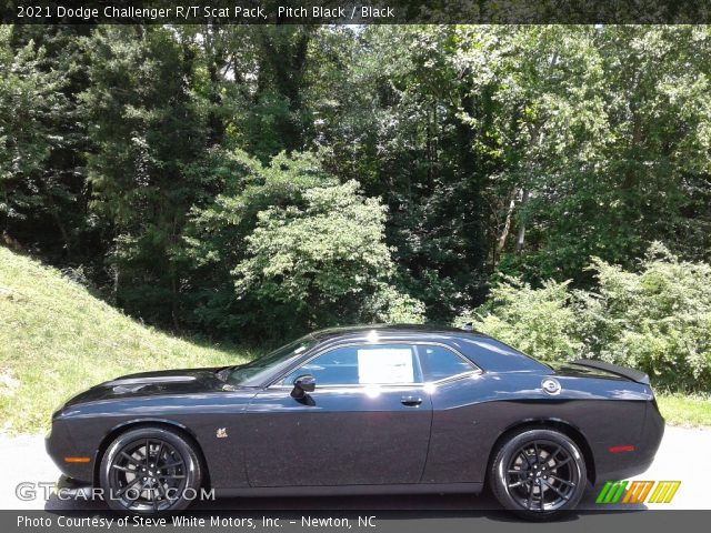 2021 Dodge Challenger R/T Scat Pack in Pitch Black
