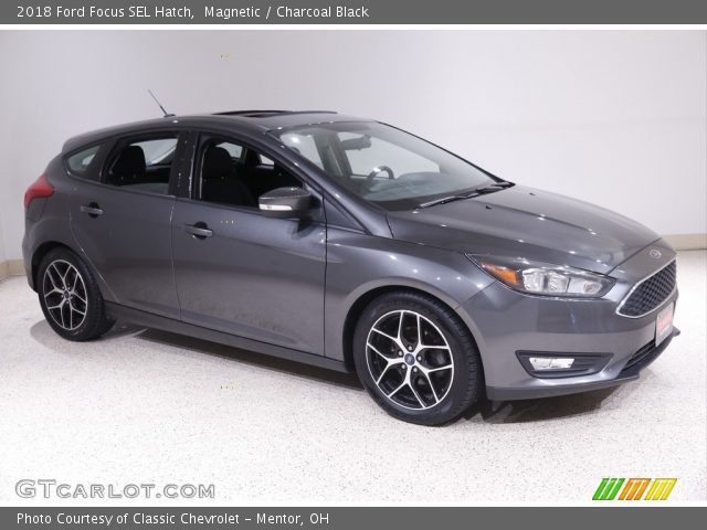 2018 Ford Focus SEL Hatch in Magnetic