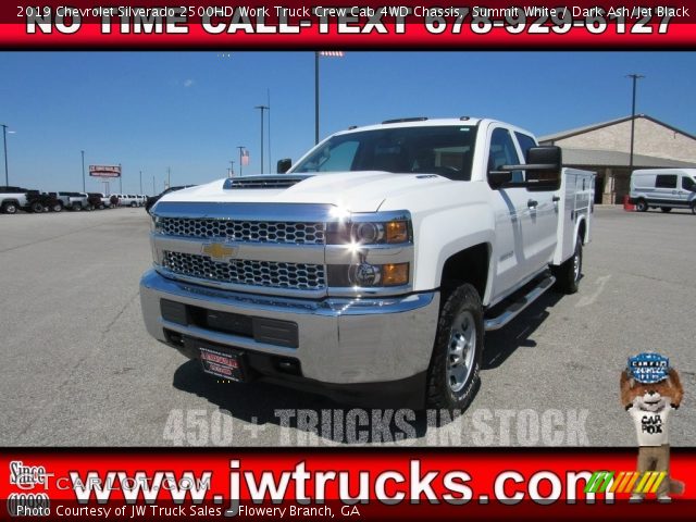 2019 Chevrolet Silverado 2500HD Work Truck Crew Cab 4WD Chassis in Summit White