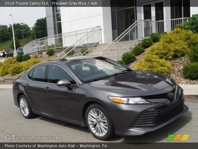 2019 Toyota Camry XLE in Predawn Gray Mica