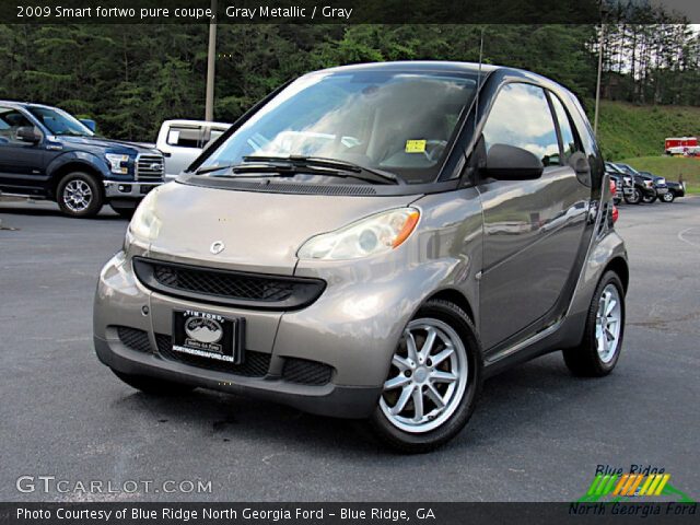 2009 Smart fortwo pure coupe in Gray Metallic