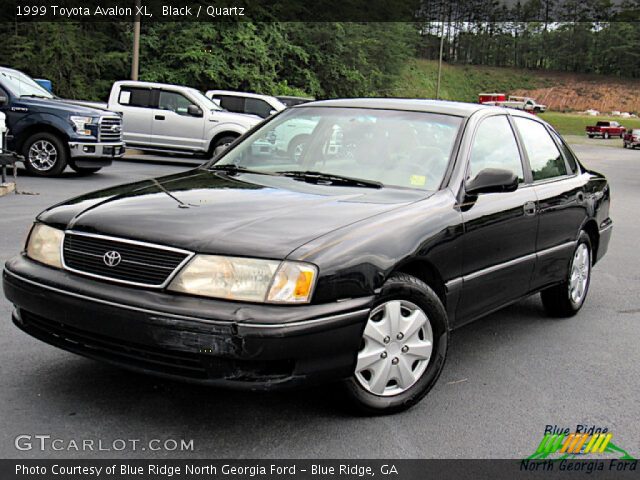 1999 Toyota Avalon XL in Black