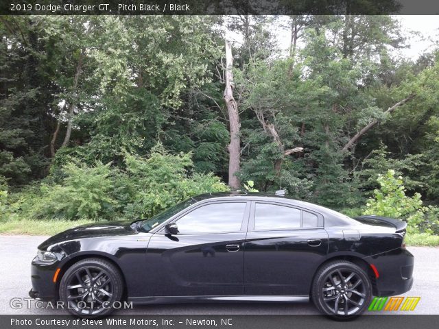 2019 Dodge Charger GT in Pitch Black