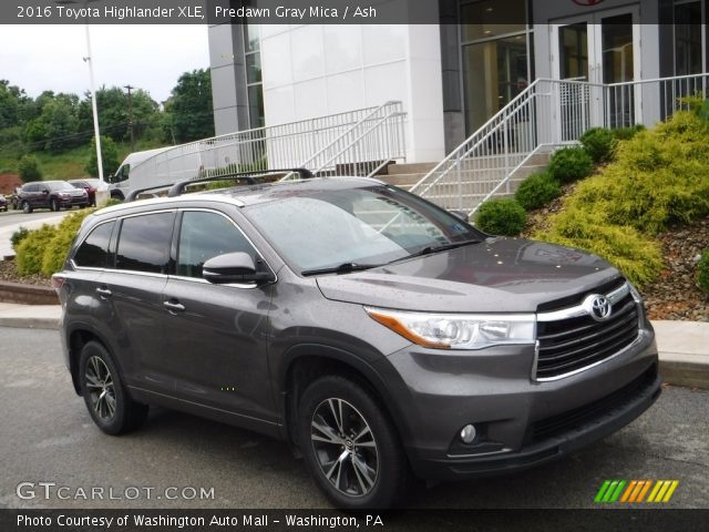 2016 Toyota Highlander XLE in Predawn Gray Mica