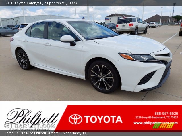 2018 Toyota Camry SE in Super White