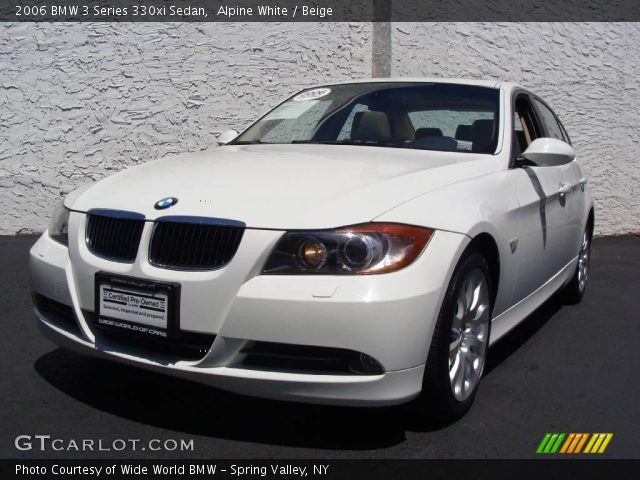 2006 BMW 3 Series 330xi Sedan in Alpine White