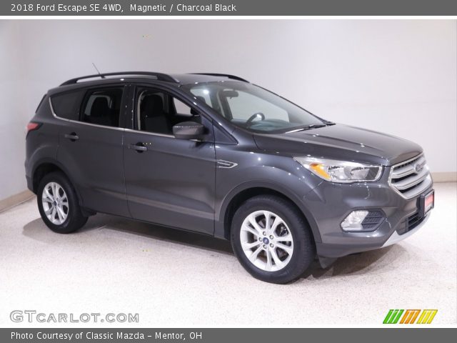 2018 Ford Escape SE 4WD in Magnetic