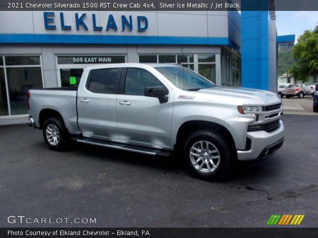 2021 Chevrolet Silverado 1500 RST Crew Cab 4x4 in Silver Ice Metallic