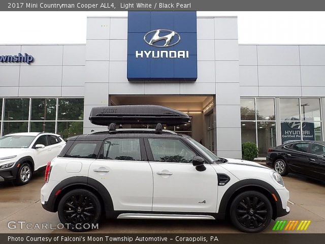 2017 Mini Countryman Cooper ALL4 in Light White