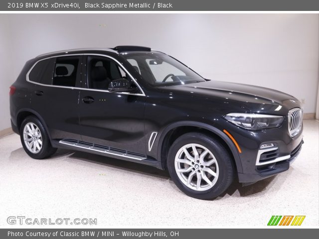 2019 BMW X5 xDrive40i in Black Sapphire Metallic