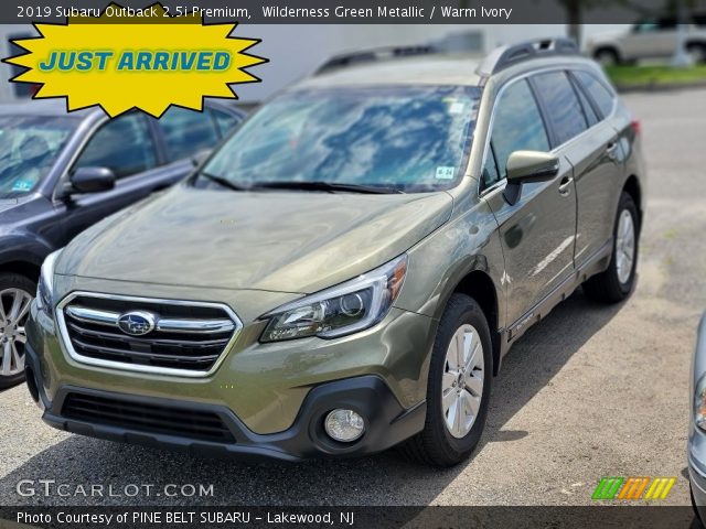 2019 Subaru Outback 2.5i Premium in Wilderness Green Metallic