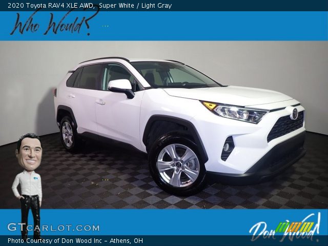 2020 Toyota RAV4 XLE AWD in Super White