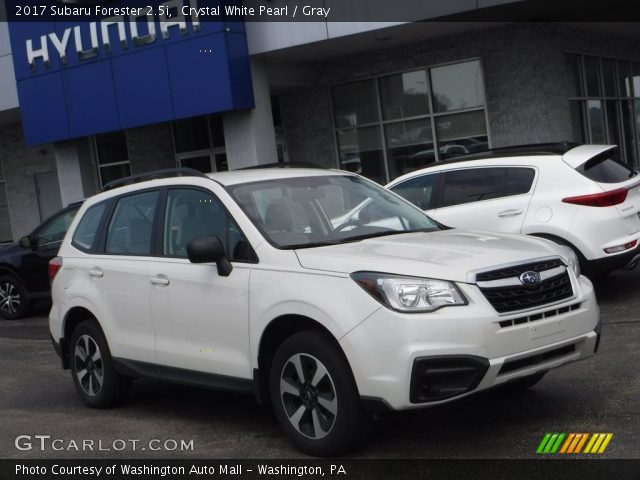 2017 Subaru Forester 2.5i in Crystal White Pearl