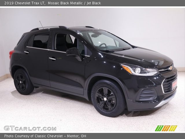 2019 Chevrolet Trax LT in Mosaic Black Metallic
