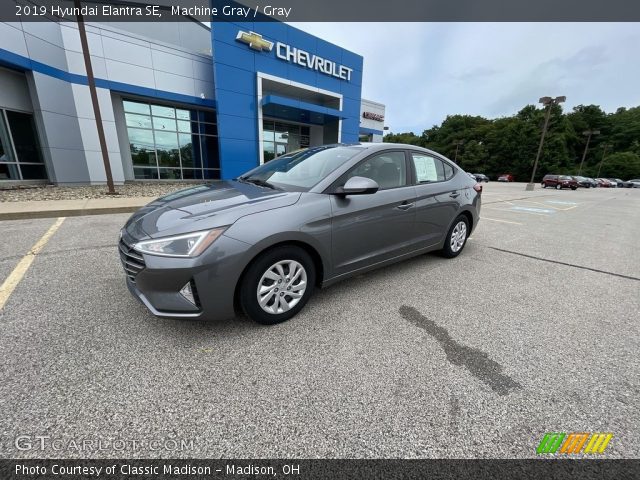 2019 Hyundai Elantra SE in Machine Gray