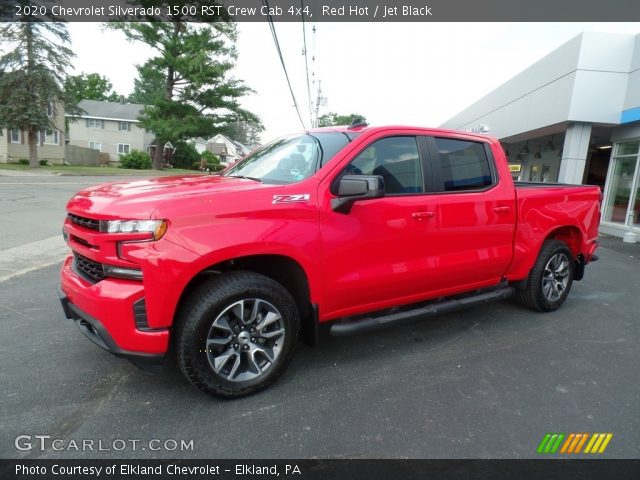 2020 Chevrolet Silverado 1500 RST Crew Cab 4x4 in Red Hot