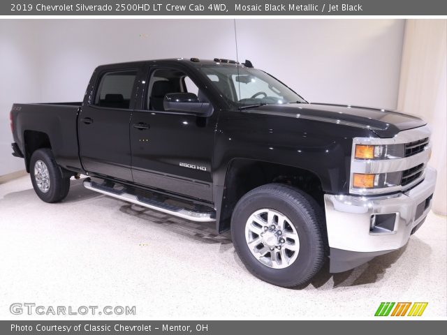 2019 Chevrolet Silverado 2500HD LT Crew Cab 4WD in Mosaic Black Metallic