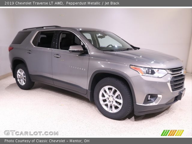 2019 Chevrolet Traverse LT AWD in Pepperdust Metallic