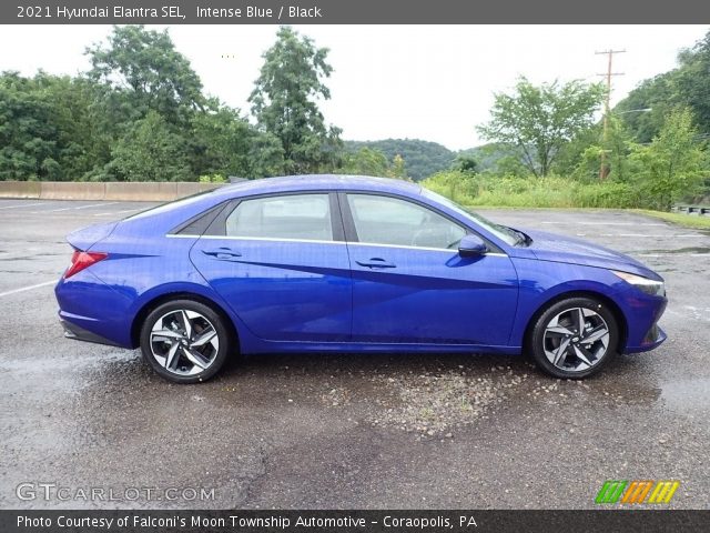 2021 Hyundai Elantra SEL in Intense Blue