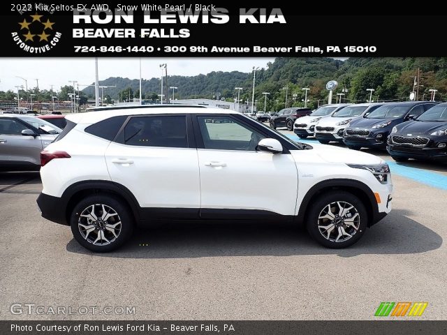 2022 Kia Seltos EX AWD in Snow White Pearl