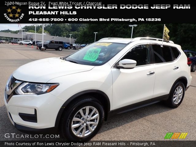 2020 Nissan Rogue SV in Pearl White Tricoat