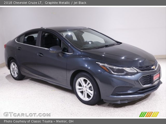 2018 Chevrolet Cruze LT in Graphite Metallic