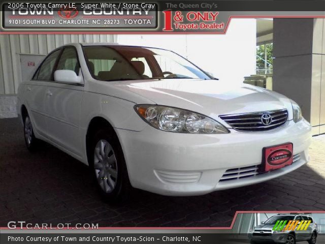 2006 Toyota Camry LE in Super White