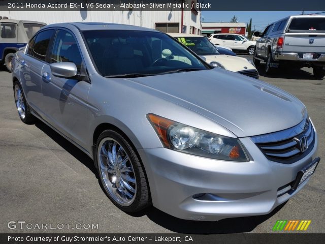 2011 Honda Accord EX-L V6 Sedan in Alabaster Silver Metallic