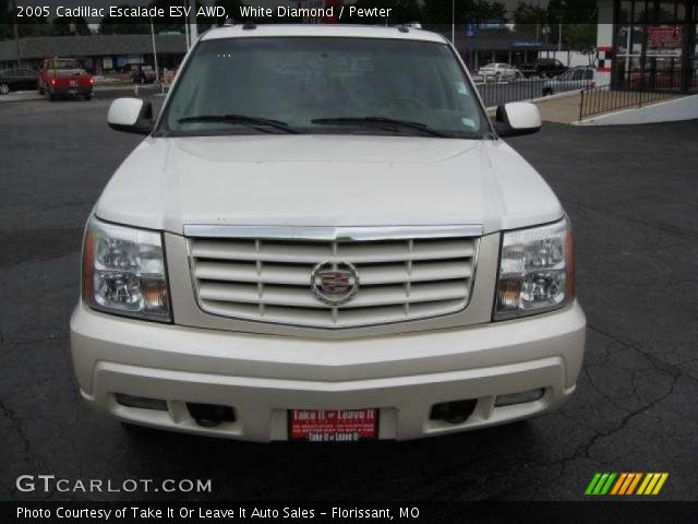 2005 Cadillac Escalade ESV AWD in White Diamond