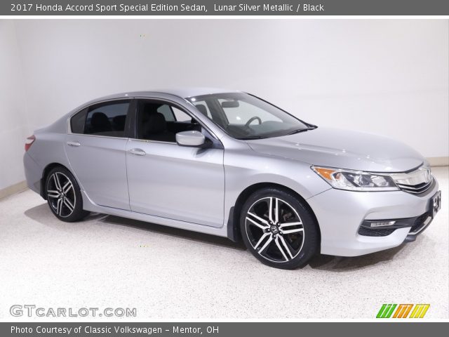 2017 Honda Accord Sport Special Edition Sedan in Lunar Silver Metallic