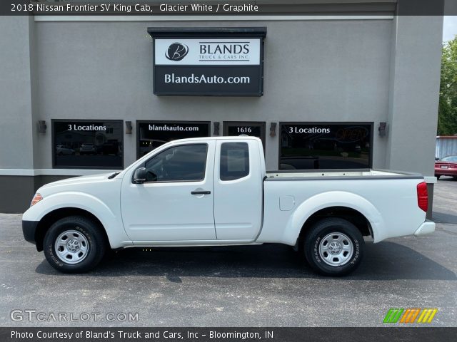 2018 Nissan Frontier SV King Cab in Glacier White
