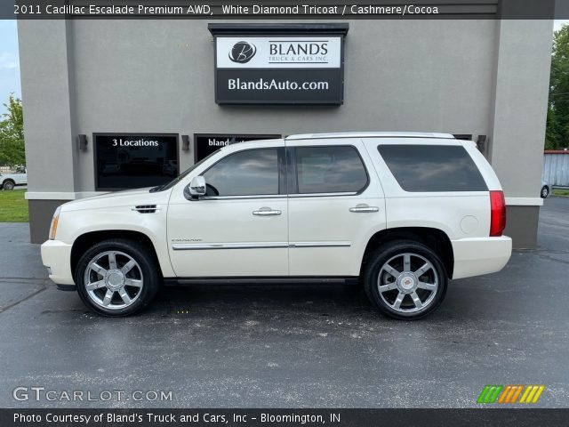 2011 Cadillac Escalade Premium AWD in White Diamond Tricoat
