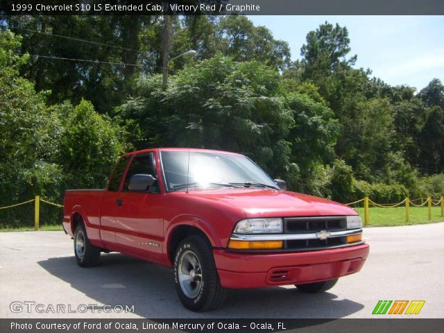 1999 Chevrolet S10 LS Extended Cab in Victory Red