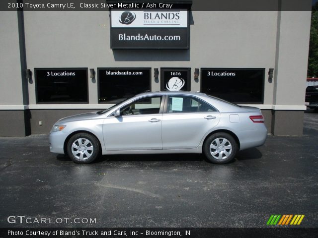 2010 Toyota Camry LE in Classic Silver Metallic