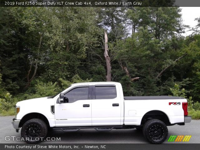 2019 Ford F250 Super Duty XLT Crew Cab 4x4 in Oxford White