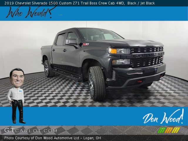 2019 Chevrolet Silverado 1500 Custom Z71 Trail Boss Crew Cab 4WD in Black