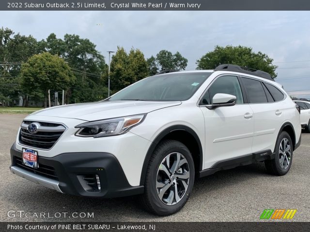 2022 Subaru Outback 2.5i Limited in Crystal White Pearl