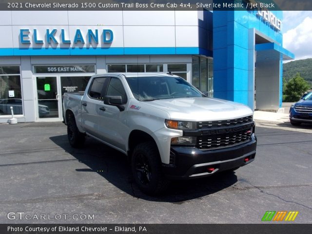 2021 Chevrolet Silverado 1500 Custom Trail Boss Crew Cab 4x4 in Silver Ice Metallic