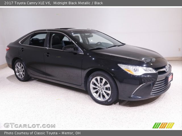 2017 Toyota Camry XLE V6 in Midnight Black Metallic