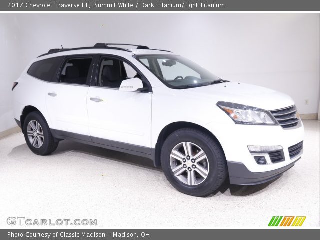 2017 Chevrolet Traverse LT in Summit White