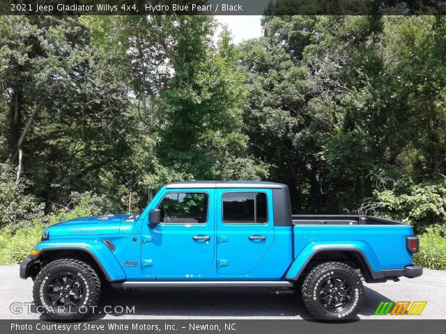 2021 Jeep Gladiator Willys 4x4 in Hydro Blue Pearl