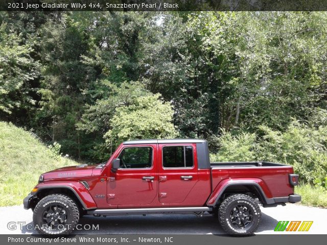 2021 Jeep Gladiator Willys 4x4 in Snazzberry Pearl