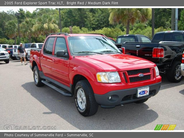 2005 Ford Explorer Sport Trac XLT in Bright Red