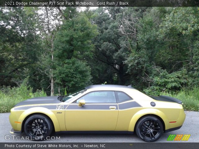 2021 Dodge Challenger R/T Scat Pack Widebody in Gold Rush