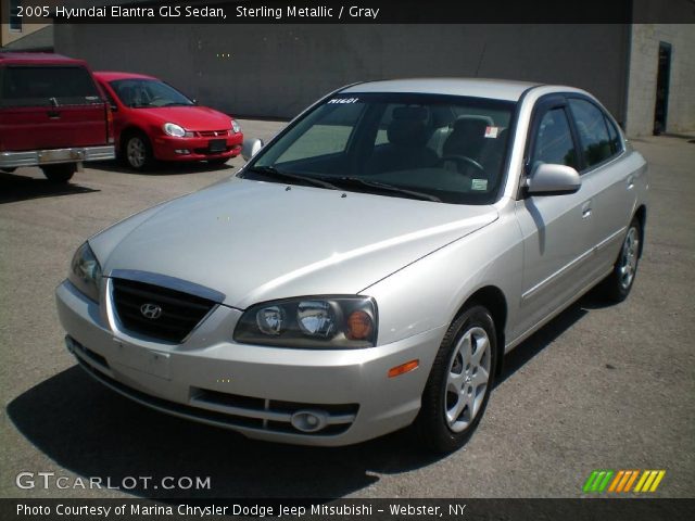 2005 Hyundai Elantra GLS Sedan in Sterling Metallic